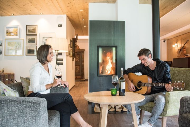 Entrance & Lobby