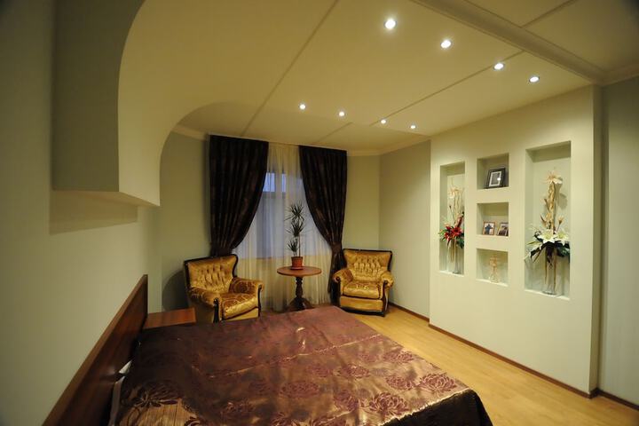 Room 7 of 40