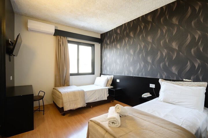 Room 7 of 36