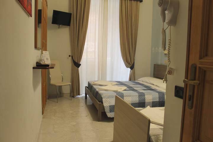 Room 42 of 83