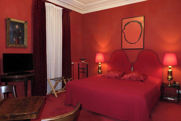 Room 11 of 81