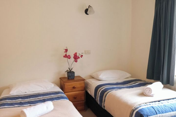 Room 6 of 47