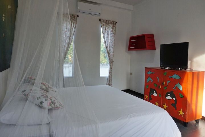 Room 27 of 127