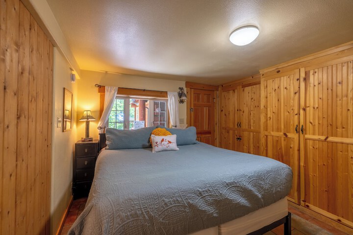 Room 35 of 150