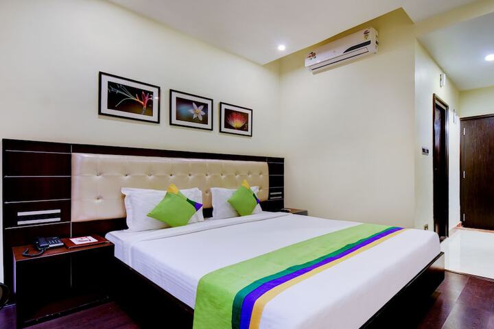 Room 29 of 63