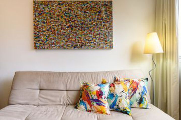 Room 25 of 27
