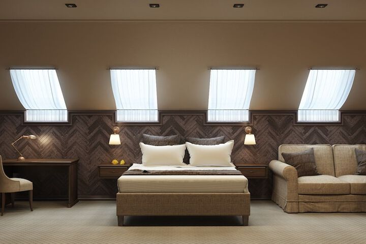 Room 6 of 33