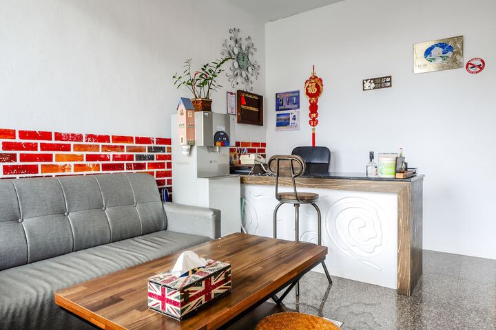 Hotel Interior 4 of 91