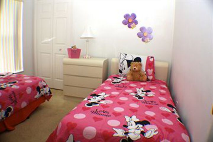 Room 2 of 25