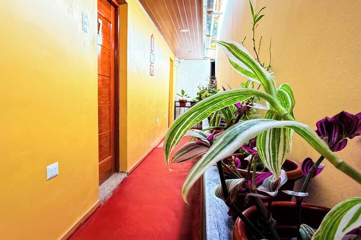 Ballroom/Hall 94 of 100