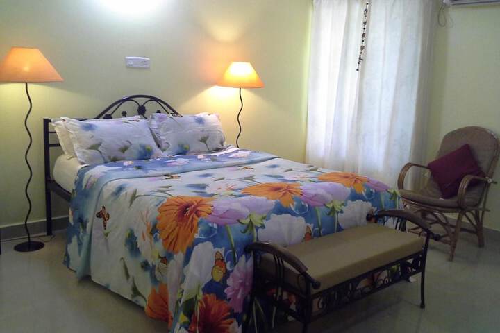 Room 9 of 40
