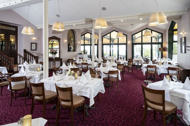 Dining Photos
