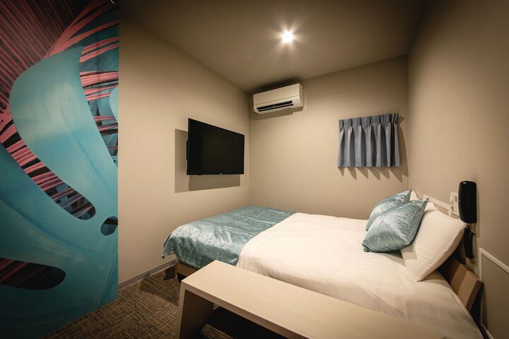 Room 20 of 64