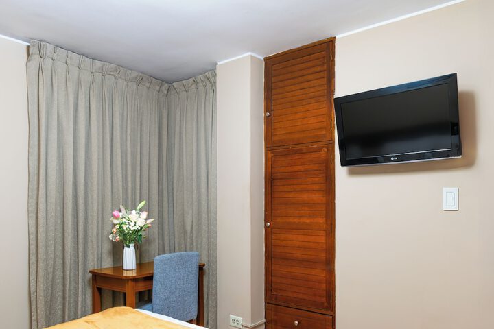 Room 28 of 52