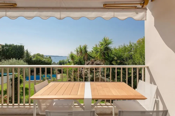 Terrace/Patio 6 of 13