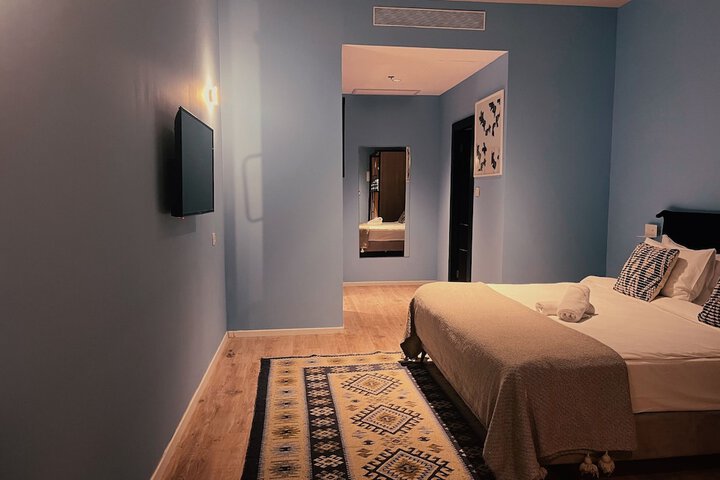 Room 25 of 69