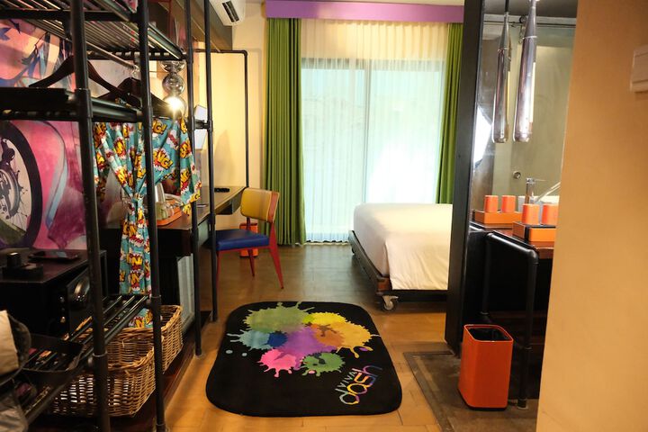 Room 12 of 43