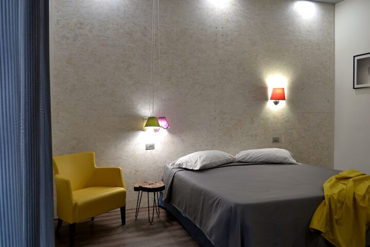 Room 10 of 34