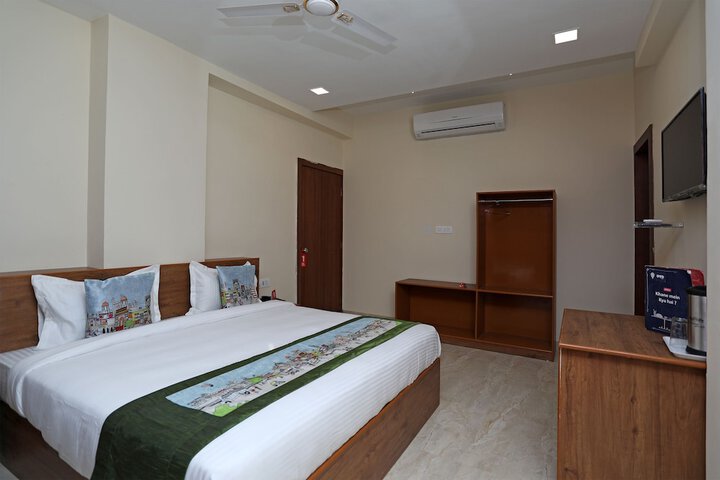 Room 5 of 5