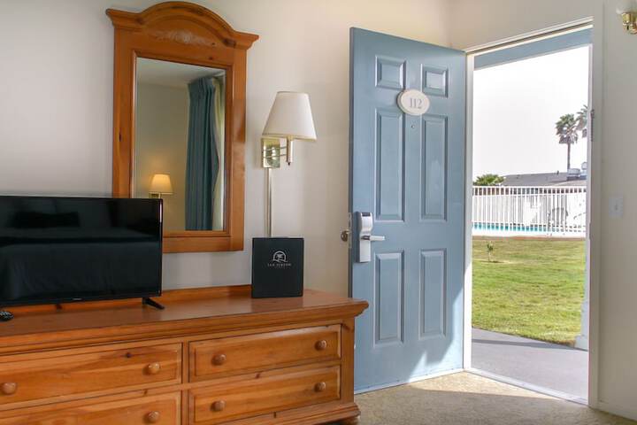 Room 16 of 62