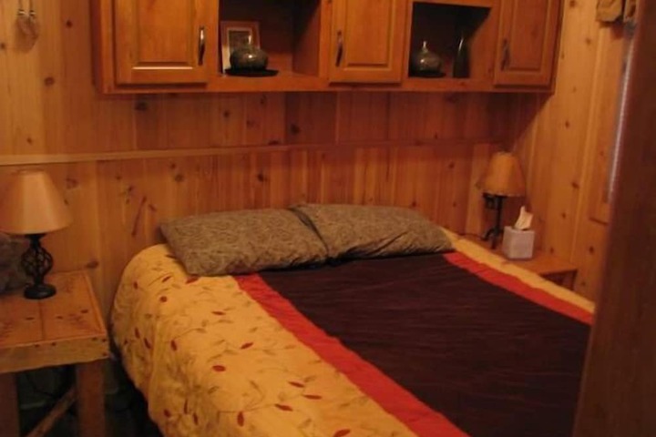 Room 4 of 15