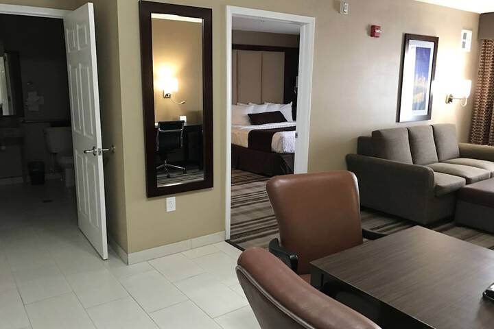 Room 20 of 40