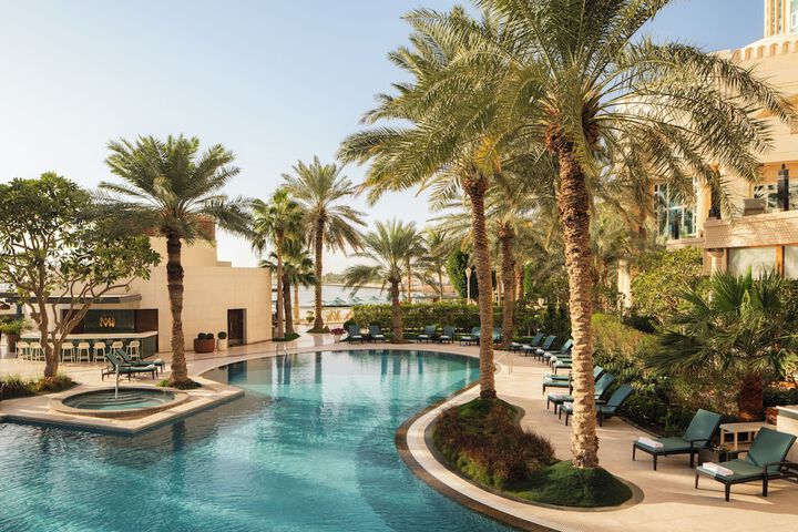 Hotel with Pool