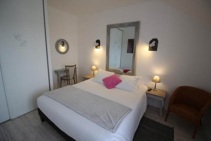 Room 20 of 164