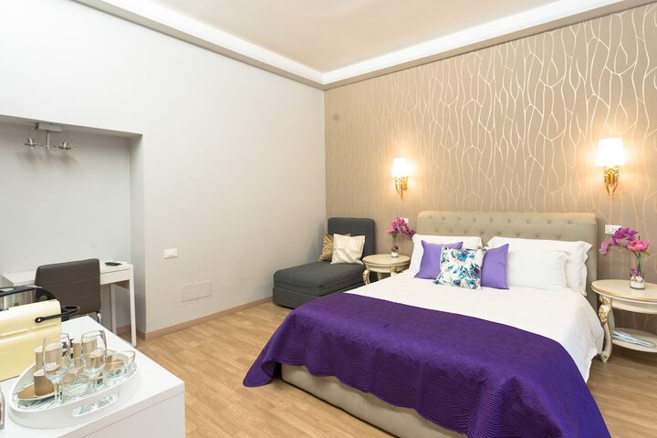 Room 42 of 67