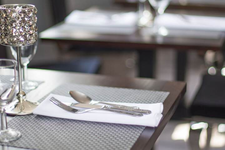 Dining 79 of 133