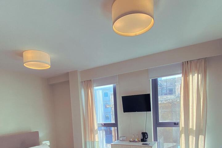 Room 43 of 69