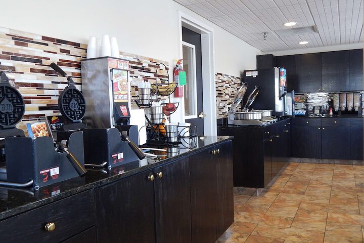 Breakfast/Coffee Service 19 of 39