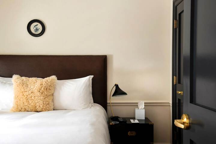 Room 28 of 124