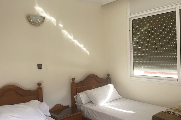 Room 6 of 17