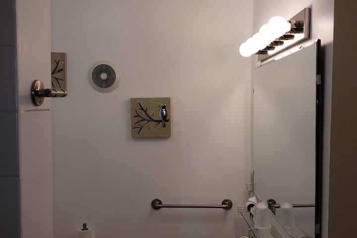 Room 50 of 66