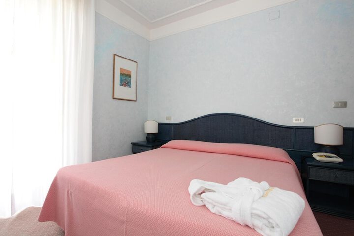Room 10 of 54