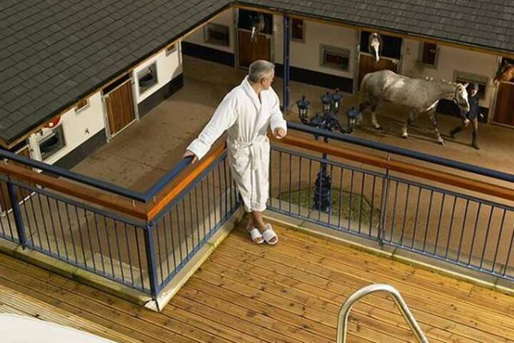 Hotel with Pool