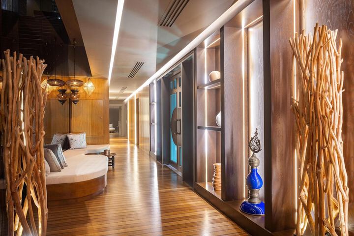 Guest Lobby