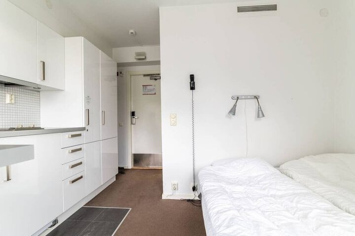 Room 413 of 865