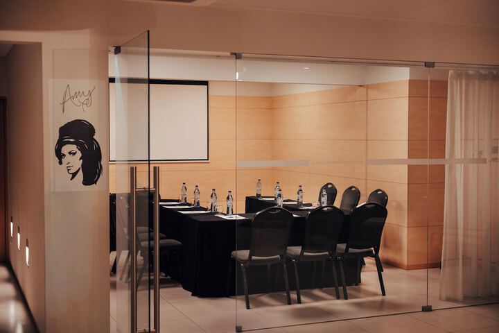 Meeting 33 of 40