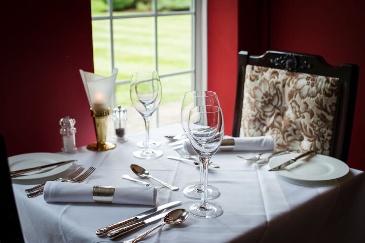 Dining 32 of 44