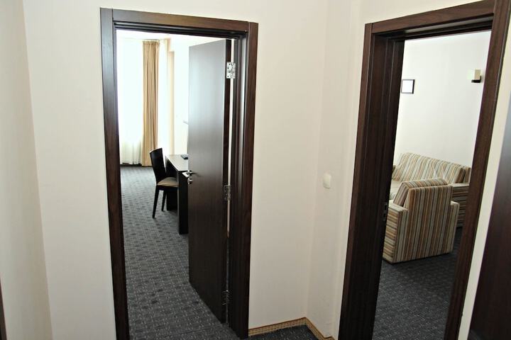 Room 21 of 89
