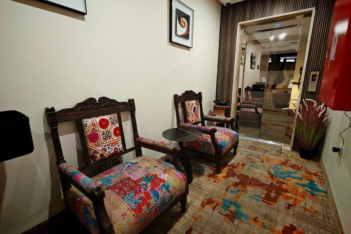 Hotel Interior 5 of 118