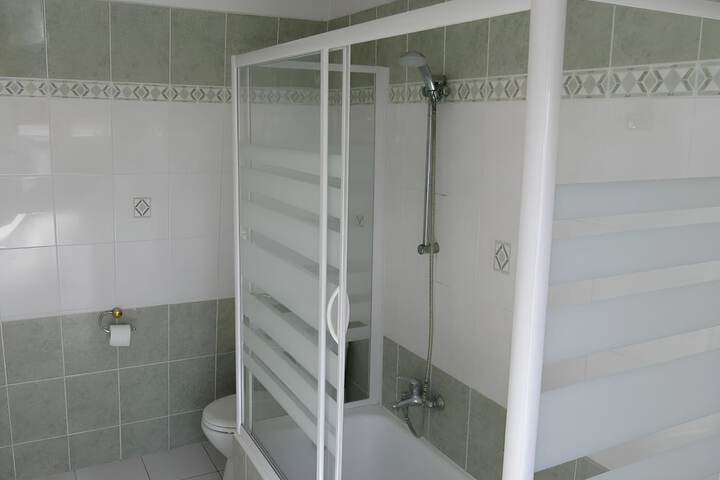 Room 17 of 25