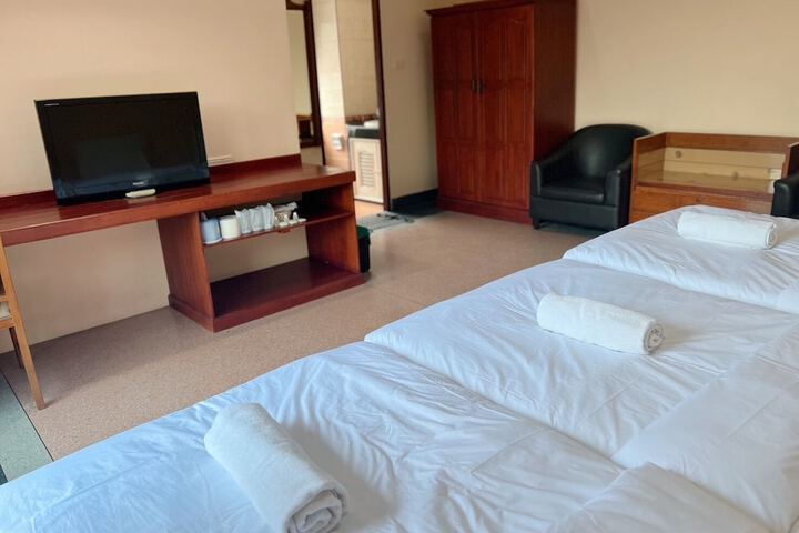 Room 17 of 108