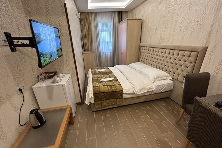 Room 19 of 95