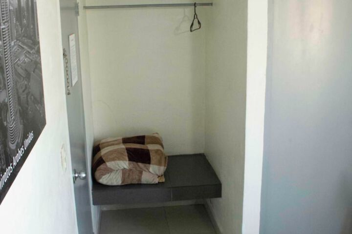 Room 18 of 36
