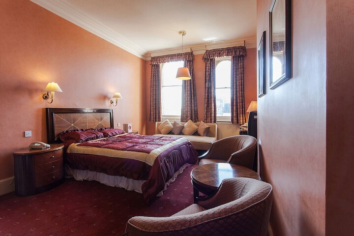 Room 5 of 47