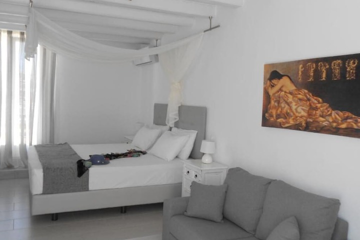 Room 5 of 44