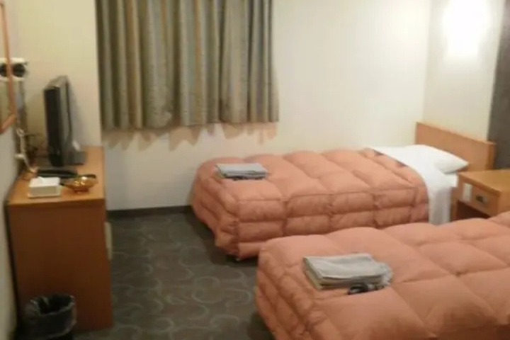 Room 6 of 10